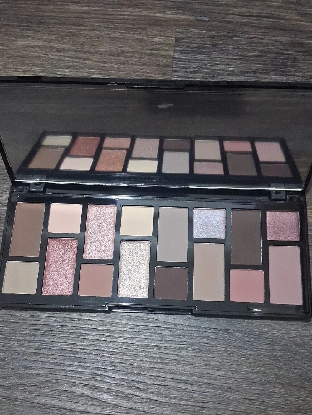 Laura Geller Rose & Gold Decorative Eyeshadow Palette